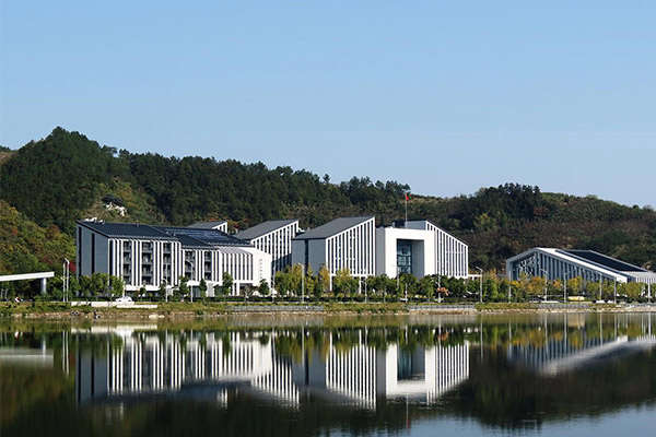 武當山旅游發展中心